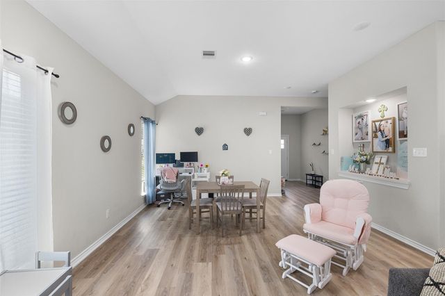 1116 Washington Street, Columbus, TX 78934