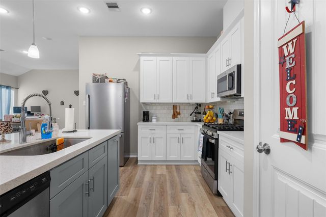 1116 Washington Street, Columbus, TX 78934