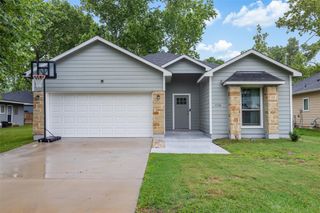 1116 Washington Street, Columbus, TX 78934