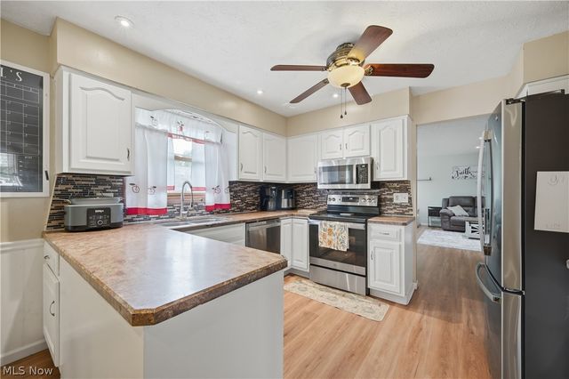 4647 Beverly Avenue NE, Canton, OH 44714