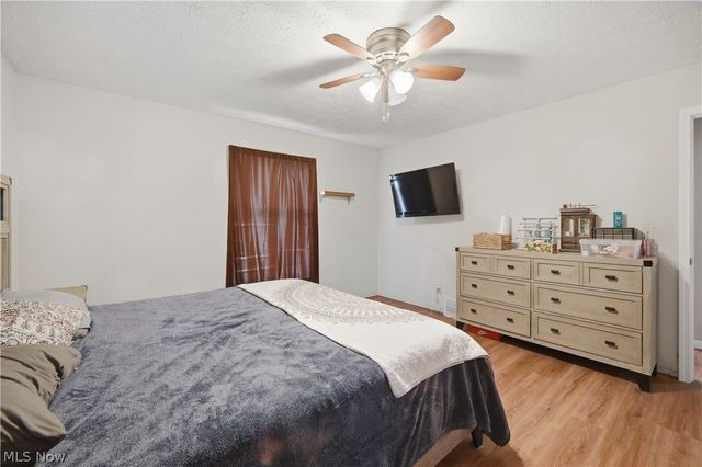 4647 Beverly Avenue NE, Canton, OH 44714