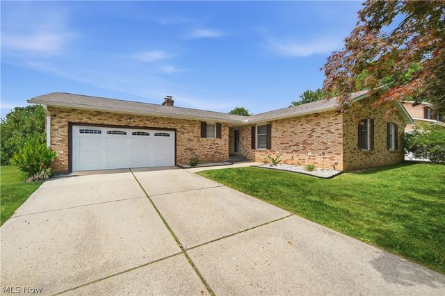 4647 Beverly Avenue NE, Canton, OH 44714
