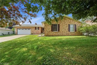 4647 Beverly Avenue NE, Canton, OH 44714