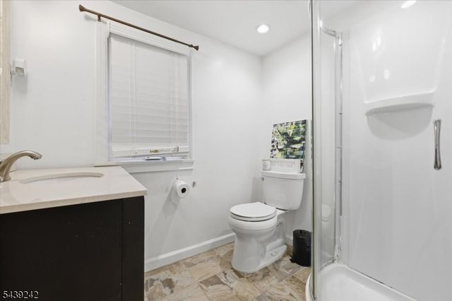 42 Virginia Ave, Jefferson Twp., NJ 07849
