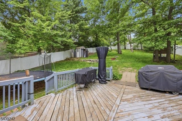 42 Virginia Ave, Jefferson Twp., NJ 07849