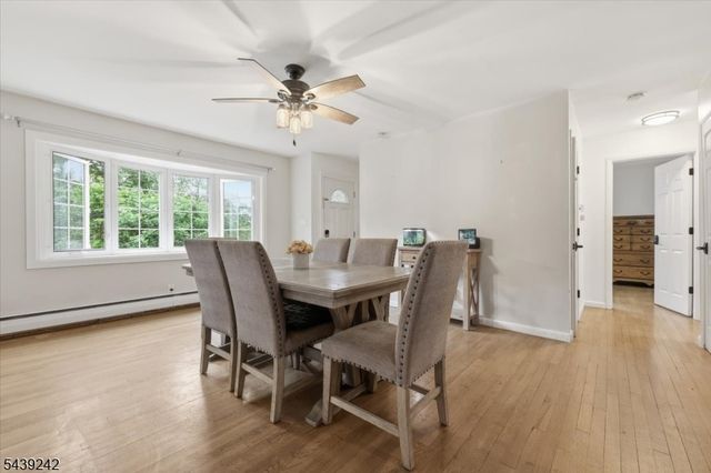42 Virginia Ave, Jefferson Twp., NJ 07849