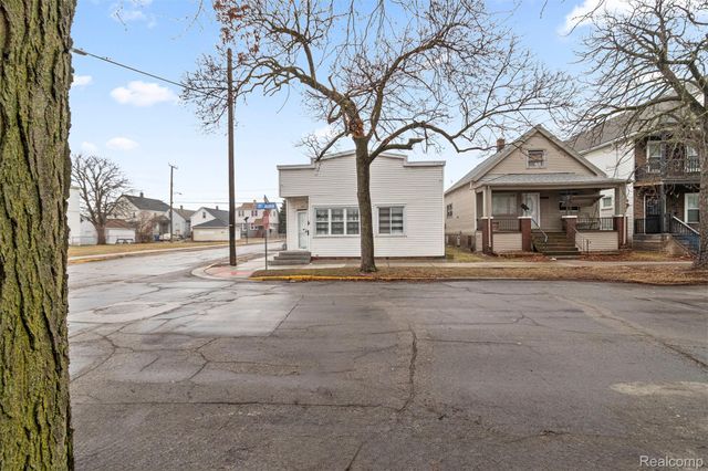 12001 Saint Aubin Street, Hamtramck, MI 48212