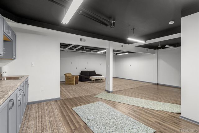 12001 Saint Aubin Street, Hamtramck, MI 48212