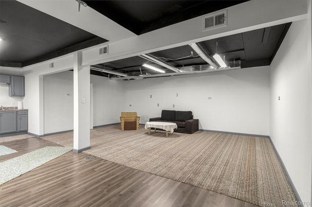 12001 Saint Aubin Street, Hamtramck, MI 48212