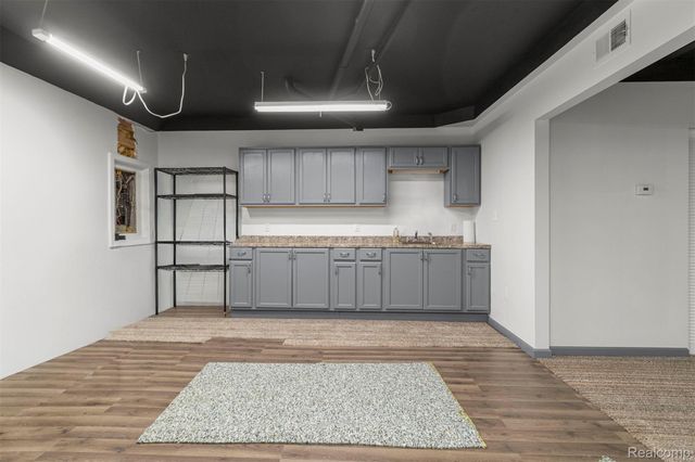 12001 Saint Aubin Street, Hamtramck, MI 48212