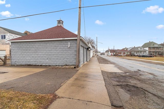 12001 Saint Aubin Street, Hamtramck, MI 48212