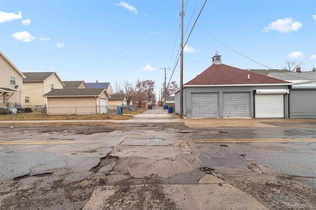 12001 Saint Aubin Street, Hamtramck, MI 48212