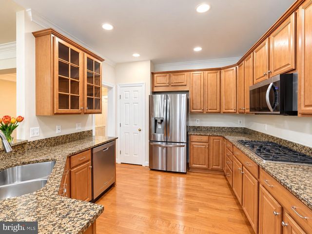 47636 MID SURREY SQ, Sterling, VA 20165