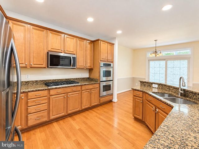 47636 MID SURREY SQ, Sterling, VA 20165