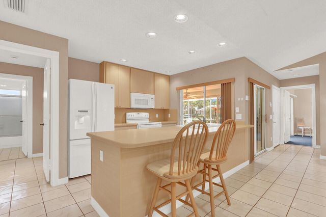 1255 NW Sun Terrace Circle 7b, Port St Lucie, FL 34986