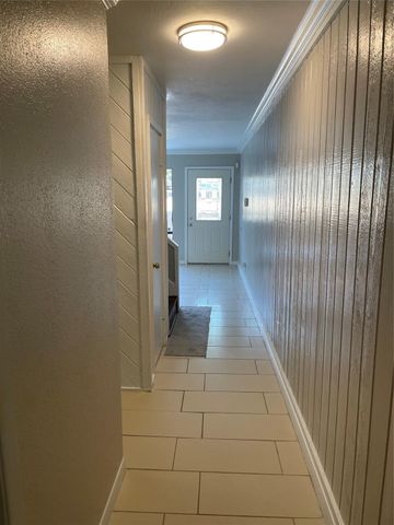 2343 Briarwest Boulevard 2343, Houston, TX 77077