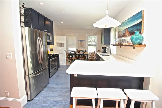 700 Thames Street, Newport, RI 02840