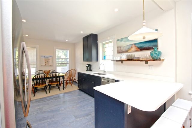 700 Thames Street, Newport, RI 02840