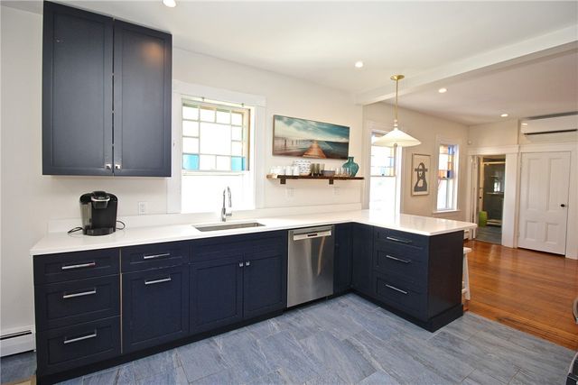 700 Thames Street, Newport, RI 02840