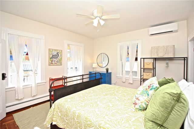 700 Thames Street, Newport, RI 02840