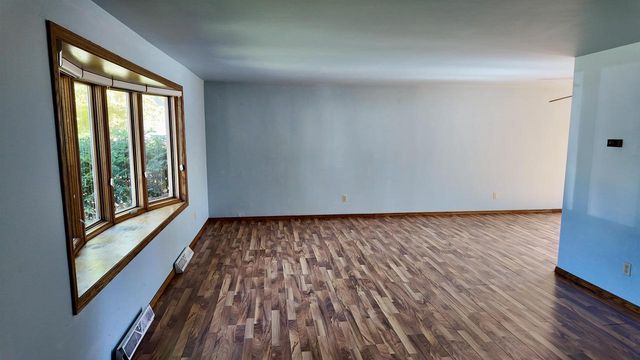 736 GREEN VALLEY AVENUE, Allouez, WI 54301