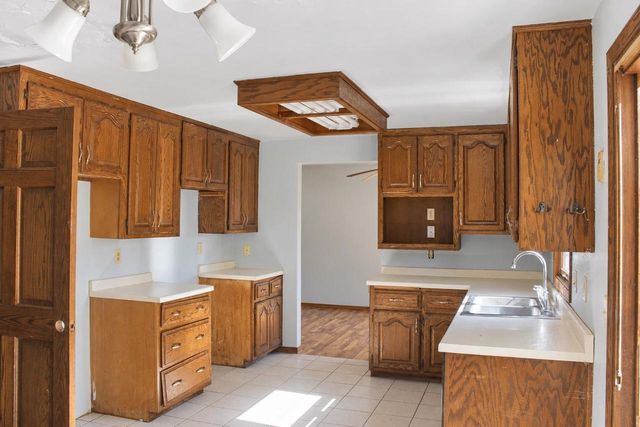 736 GREEN VALLEY AVENUE, Allouez, WI 54301