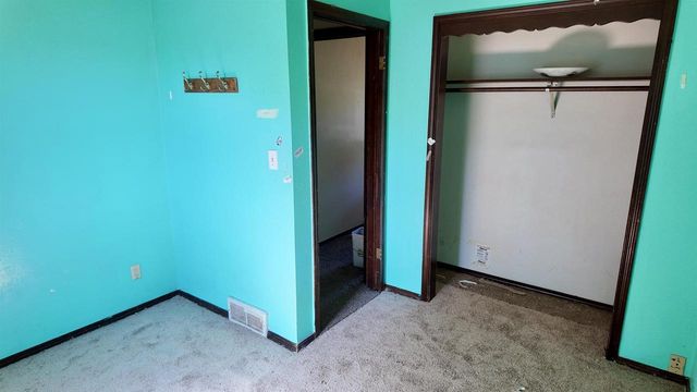 736 GREEN VALLEY AVENUE, Allouez, WI 54301