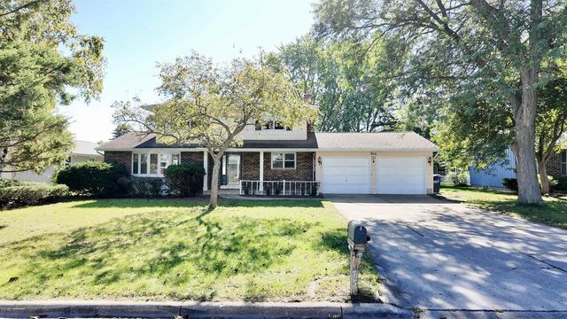 736 GREEN VALLEY AVENUE, Allouez, WI 54301
