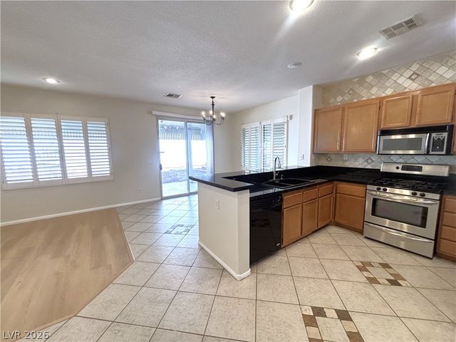 201 THURSTON Street, Henderson, NV 89074