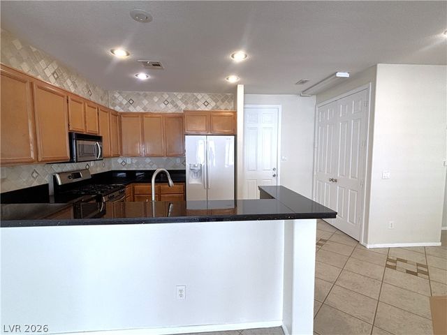 201 THURSTON Street, Henderson, NV 89074