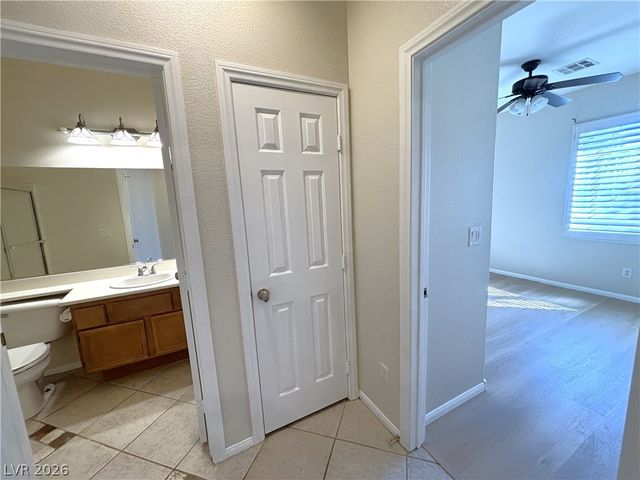 201 THURSTON Street, Henderson, NV 89074
