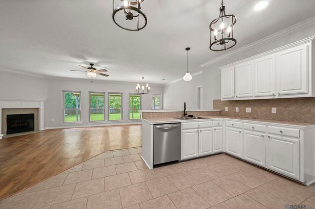 43236 Cypress Bend Ave, Gonzales, LA 70737