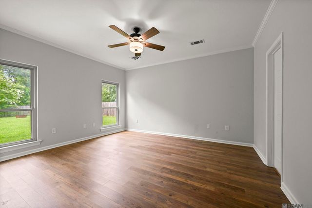 43236 Cypress Bend Ave, Gonzales, LA 70737