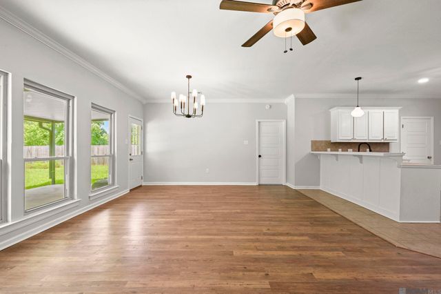 43236 Cypress Bend Ave, Gonzales, LA 70737