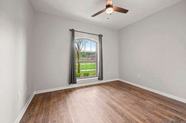 43236 Cypress Bend Ave, Gonzales, LA 70737