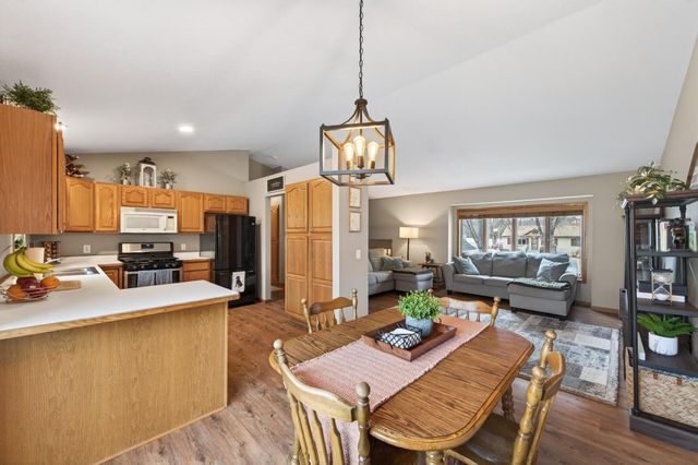 10633 Sumter Avenue N, Brooklyn Park, MN 55445