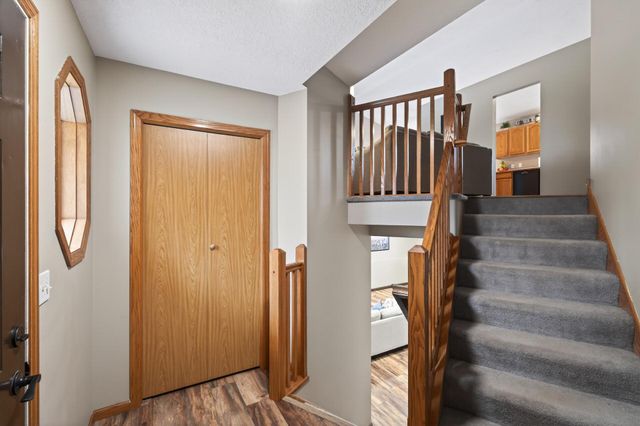 10633 Sumter Avenue N, Brooklyn Park, MN 55445