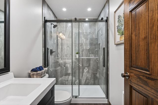 10633 Sumter Avenue N, Brooklyn Park, MN 55445