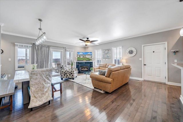 2302 Lake Retreat RD, Huddleston, VA 24104