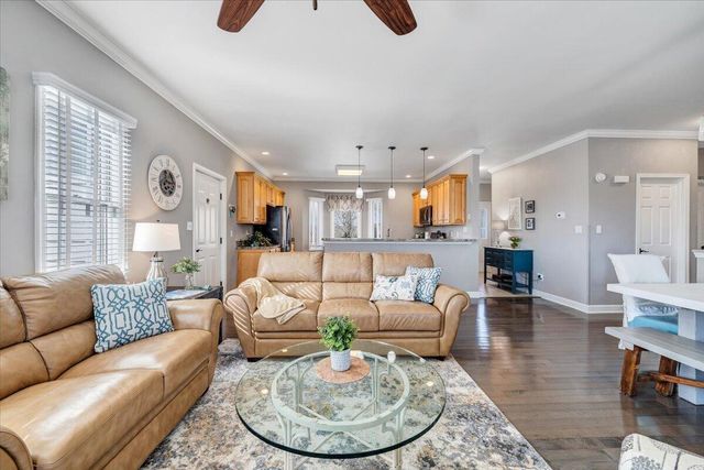 2302 Lake Retreat RD, Huddleston, VA 24104