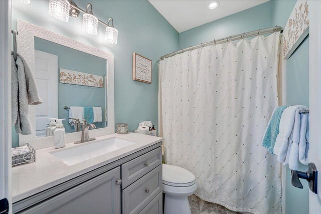 2302 Lake Retreat RD, Huddleston, VA 24104