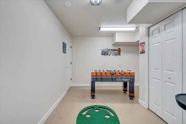 2302 Lake Retreat RD, Huddleston, VA 24104