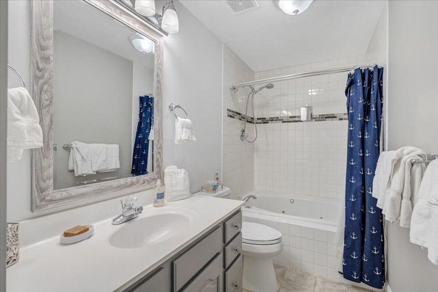 2302 Lake Retreat RD, Huddleston, VA 24104