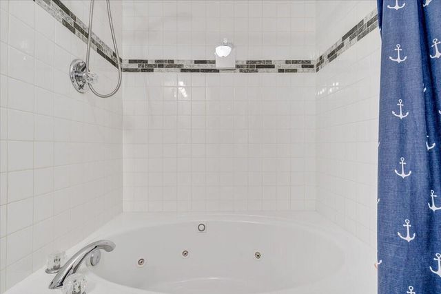 2302 Lake Retreat RD, Huddleston, VA 24104