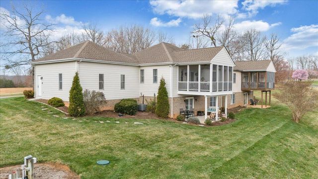 2302 Lake Retreat RD, Huddleston, VA 24104