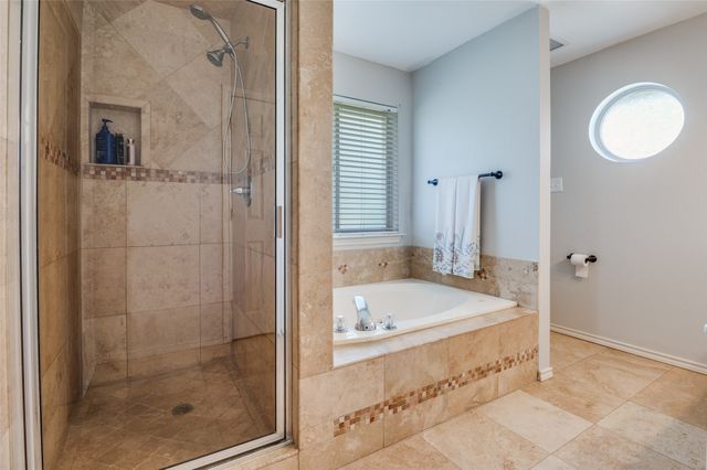 517 Seneca Drive, Waxahachie, TX 75165