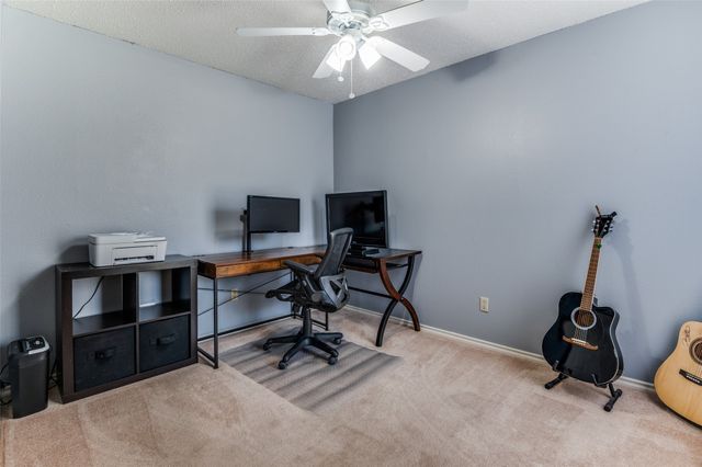 517 Seneca Drive, Waxahachie, TX 75165