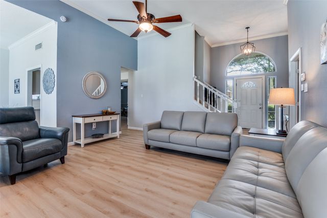 517 Seneca Drive, Waxahachie, TX 75165