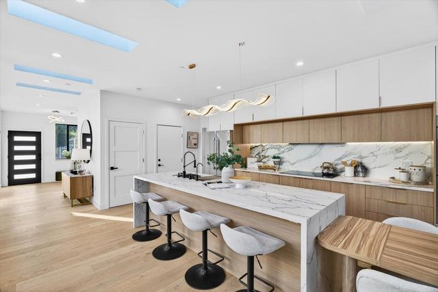 747 W Washington Avenue, Sunnyvale, CA 94086