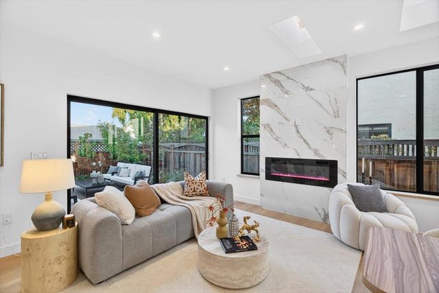 747 W Washington Avenue, Sunnyvale, CA 94086